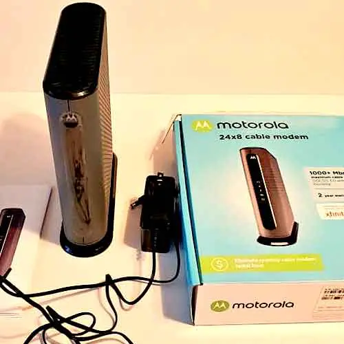 Motorola MB7621